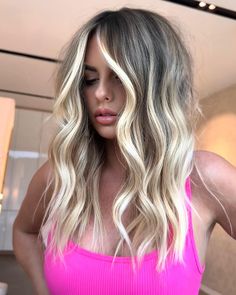 Best Blonde Highlights, Dark Roots Blonde Hair Balayage, Blonde Highlights With Lowlights, Blonde Highlights Ideas, Icy Blonde Highlights, White Blonde Highlights, Highlights Ideas, Red Blonde Hair, Blonde Hair Transformations