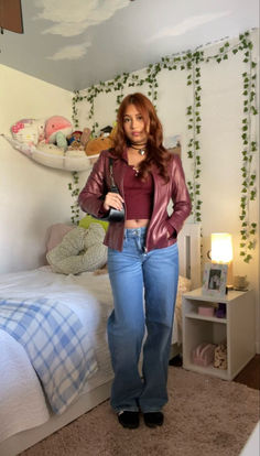 Red fashion, cute red outfit ideas Basic Leather Jacket Outfit, Outfit Inspo For Red Hair, Burgandy Shirt Outfits Women, Color Leather Jacket Outfit, Girl In Red Aesthetic Outfit, Red Basic Outfit, Red Courderoy Jacket Outfit, Leather Red Jacket Outfit, Outfits With Red Leather Jacket