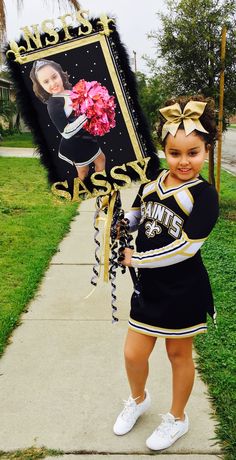 My daughter said " Mom make me a cheer sign Please " I made her a cheer sign ❤️ .. Cheer Competition Sign ⚜️ DIY  Super Easy cheer sign .. Competitive Cheer Poster Ideas, Diy Cheer Spirit Sticks