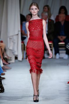 Oscar de la Renta Spring Summer 2016 – Preorder now on Moda Operandi New York Fashion Week Runway, Crochet Kingdom, Ready To Wear Fashion Show, Fancy Short Dresses, Ready To Wear Fashion, Macrame Dress, Fashion Crochet, Atelier Versace, Show Collection