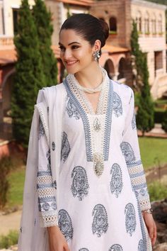 Bareeze CH4100-White Embroidered Eid Casual Collection Original brand suit fabric and photography lite diffrance in actual print. Beautiful Neck, Fancy Sarees Party Wear, Suit Fabric, Fancy Sarees, Pakistani Outfits, Pros And Cons, Royal Fashion, Sleeve Designs, Neck Designs