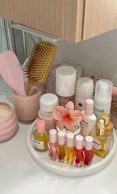 Dream Skincare, Vanity Inspo, Aesthetic Stationary, Aesthetic Routines, Girly Bathroom, Bedroom 2024, Dream Things, Aesthetic Bathroom