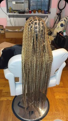 613 Blonde Knotless Box Braids, Waist Lenght Braids, Box Braids Hairstyles Ombre, Long Box Braid Hairstyles, Blonde Large Knotless Box Braids, Honey Brown Knotless Box Braids, 2 Color Box Braids, Blonde Hair Braids