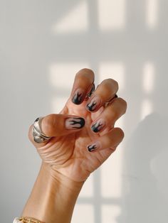 Black Flame Nails Short, Flame Manicure, Short Nails Flames, Dark Nails Ideas Art Designs, Black Nail Art Men, Brown Flame Nails, Flame Nails Men, Flame Short Nails, Nails For Masc Women