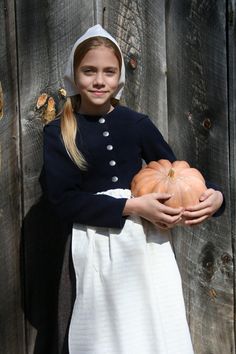 Pilgrim Costume - Girl's Size 10-12 - Authentic Looking 5-Piece Costume - School Play - First Thanksgiving Pilgrim Dresses, Thanksgiving Blessings, First Thanksgiving, School Play, Family Thanksgiving, Season Of The Witch, Halloween Dress