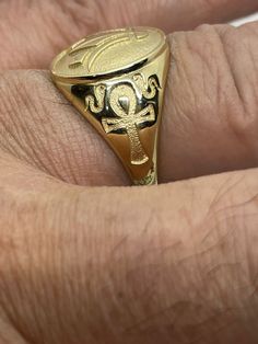 please give me your phone number to speed shipping, I can't ship without it. 18 kt gold Extravagance Ring decorated with Ankh and Lotus flower. Size: You tell me. Weight: around 5 grams. Please give me your phone number to speed shipping, I can't ship without it. Give Me Your Phone, Gold Style, Lotus Flower, Rings Statement, Gold Bands, Sterling Silver Bracelets, Phone Number, Tell Me, Hallmark