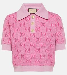 GG cropped wool jacquard polo shirt in pink - Gucci | Mytheresa Gucci Tops For Work With Button Closure, Fitted Gucci Tops With Button Closure, Casual Pink Gucci Top, Fitted Gucci Top With Button Closure, Alexander Mcqueen Clothing, Knitted Polo, Bridal Bag, Gucci Outfits, Red Accessories