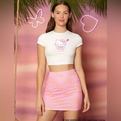 Hello Kitty Crop Top And Bow Print Skirt Set Measurements In Pictures Size M(6) Hello Kitty Crop Top, Hello Kitty Top, White Cami Tops, Friends Cartoon, Two Piece Shorts Set, Hello Kitty Clothes, Bodycon Casual, Black Cami Top, Hello Kitty And Friends