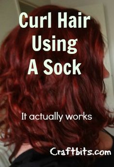 DIY Sock Hair Curler Diy Curls Overnight, Diy Hair Curls, Hair Curlers Overnight, Diy Hair Rollers, Sock Curls, Diy Curls, Big Bouncy Curls, Diy Hair Curlers, Curls No Heat