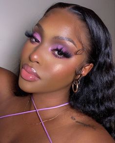 Lavender Eye Makeup Black Women, Lilac Eye Makeup Black Women, Makeup Prom Purple, Purple Soft Beat Makeup, Purple Natural Makeup Looks, Easter Makeup Black Women, Purple Birthday Makeup Looks, Purple Makeup Ideas For Black Women, Lilac Makeup Black Women