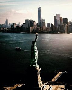 the statue of liberty is in new york city