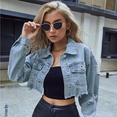 Cropped Denim Jacket Outfit, Jean Jacket Outfit, Grey Jean Jacket, Distressed Cropped Denim Jacket, Cropped Jean Jacket, Jean Jacket Outfits, Denim Jacket Outfit, Crop Jean Jacket, Tank Top Outfits