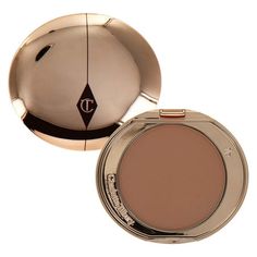 Charlotte Tilbury Airbrush Flawless Finish Setting Powder blurs the look of fine lines and imperfections while brightening the complexion and minimizing shine. Boxed net weight .28 oz (8g) Size: .28 oz (8g).  Color: Deep. Charlotte Tilbury Airbrush Flawless, Foundation With Spf, Charlotte Tilbury Makeup, Makeup Setting Powder, Flawless Foundation, Cream Makeup, Pressed Powder, Setting Powder, Gift Card Shop