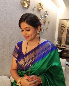 Maharashtrian Saree, Simple Blouse Designs, Mangalsutra Designs, Stylish Sarees, Beautiful Women Over 40, Saree Look