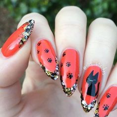 Tv Awards, Lip Paint, Halloween Nail, Essie Nail, Modern Salon, Holiday Nails