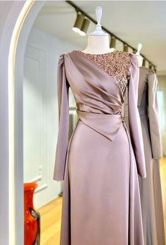 Bridesmaid Hijab Dress, Bridal Abaya, Model Dress Kebaya, Fashion Show Dresses, Gowns Dresses Elegant, Muslim Fashion Dress, Beautiful Dress Designs