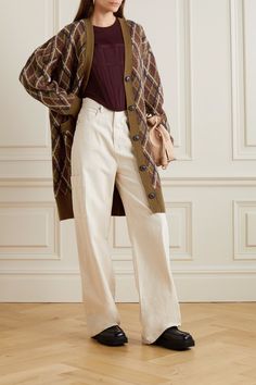 Casual Leather Jacket Outfit, Long Pants Outfit, New York Outfit, Earthy Color Palette, Argyle Pattern, Leather Jacket Outfits, Nili Lotan, Flared Pants, Pantalon Large