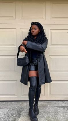 Croc Boots Outfit Black Women, Winter Birthday Outfit, Over The Knee Boot Outfit, Black Boots Outfit, Girls Fall Outfits, Black Outfits, Looks Black, Ever After High, Outfit Inspo Fall