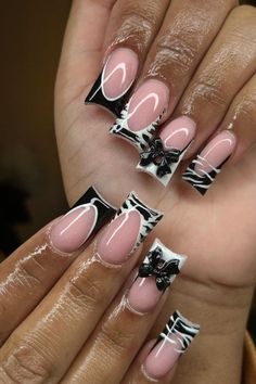 French Duck Nails, French Tips With Pink, Pink Duck Nails, Duck Nail Designs, Duck Nail, Black And White French, Nails With Silver, Pink Duck, Pink French Nails