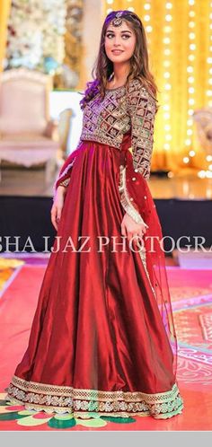 Bridal Dresses 2022, Red Dress Design, Red Outfits, Dresses 2022, Stylish Short Dresses