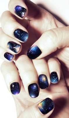 Galaxy nails Galaxy Nail Art, Unghie Nail Art, Space Nails, Nagel Tips, Galaxy Nails, Wedding Nails Design, Bohol, Nailed It, Cool Nail Designs