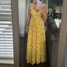 Tags On, Never Worn Feminine Yellow Evening Dress, Elegant Flowy Yellow Dress, Elegant Yellow Flowy Dress, Elegant Flowy Yellow Maxi Dress, Yellow Formal Maxi Dress For Summer, Formal Yellow Floral Print Dress, Floral Yellow Dress, Summer Flower Dress, Antonio Melani Dress