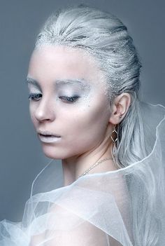 We have makeup, white, glitter & silver hairspray, and costumes to create this beautiful "Ice Princess" look!! Hair Rainbow, Silver Makeup, Halloween Make Up