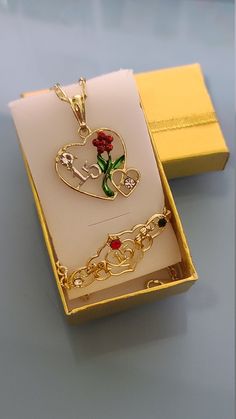 Special for you. We offer free shipping with the purchase of 35 dollars or more! with First Class Mail (Not Priority Mail) 14k Tricolor Gold Plated "Mis Quince" Set (Bracelet & Necklace)  ~ Set (Cadena y  Brazalete) para 15 Años Oro Laminado - "Mis XV", Perfect for "Mis XV" Special Gift! Exclusive  Set (Bracelet & Necklace) For your Birthday! en Chapa de Oro de 14K - Material: Copper Pendant: 1.5 " H , 1" W Chain - 18", 20", 22" and 24" inches Brazalete Size:  7.5 inches (please check the size o Quince Bracelets Gold, Quince Bracelets, Quince Necklace, Quince Rings, Quince Jewelry, Quinceanera Venue, Beauty And The Beast Quince, Midnights Aesthetic, Quinceanera Accessories