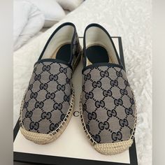 Men’s Gucci 5 Which Is A Us 6 Fits A Women’s 8.5-9 Brand New Espadrilles In Beige And Blue In Box. Casual Gucci Espadrilles With Round Toe, Casual Gucci Espadrilles, Designer Flat Espadrilles With Rubber Sole, Gucci Espadrilles With Round Toe And Branded Insole, Designer Gucci Espadrilles With Round Toe, Gucci Casual Round Toe Espadrilles, Luxury Gucci Espadrilles For Beach, Gucci Designer Espadrilles With Round Toe, Gucci Leather Espadrilles With Woven Sole