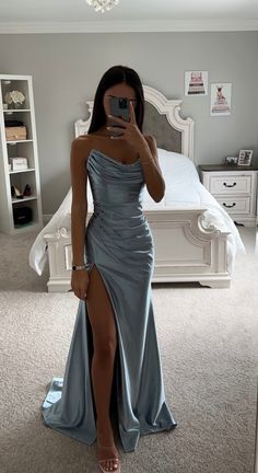 Glamouröse Outfits, Robes Glamour, Classy Prom, Corset Gown, Deb Dresses, Prom Girl Dresses, Gaun Fashion, Classy Prom Dresses, Stunning Prom Dresses