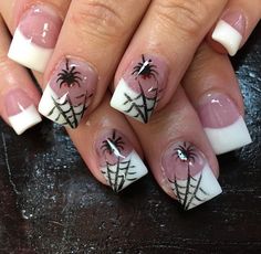 Halloween White Tip Nails, Halloween French Tip Nails Short, White Tip Halloween Nails, White French Tip Halloween Nails, Fall Halloween Nail Designs, French Tip Halloween Nails, Halloween Nails Spider Web, Maui Nails, Halloween French Tip Nails