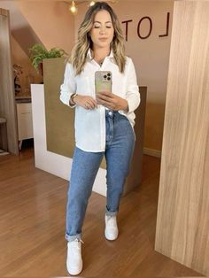 Office Attire Women, Outfits Con Jeans, Fashionable Work Outfit, Stylish Work Attire, Outfit Mujer, Easy Trendy Outfits, Simple Trendy Outfits, Fashion Mistakes