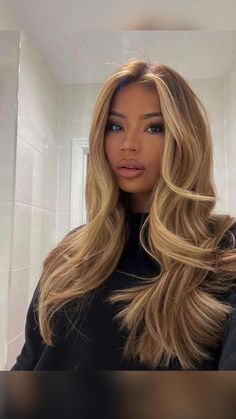 Cheveux Oranges, Brown Hair Inspo, Brunette Hair With Highlights, Hairstyle Tutorials, Dye Ideas, The Baddest, Honey Blonde Hair, Haircut Styles, Blonde Hair Inspiration