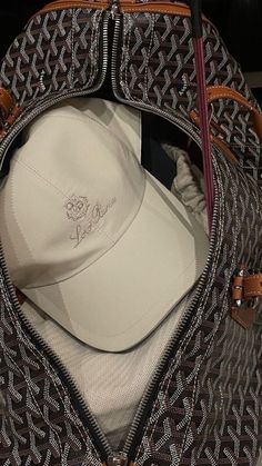 Loro Piana Cap, Goyard Wallet, Baseball Cap Outfit, Gentleman Aesthetic, Cap Outfit, Safe Travels, Travel Must Haves, Amazing Nature Photography, Instagram Time