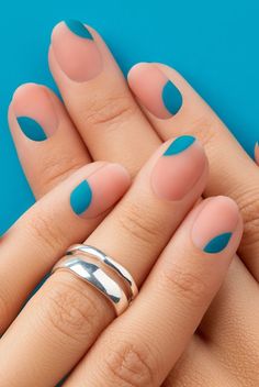 Nail artists share some of their favorite simple nail art designs, including cute simple nail designs like negative space, double French, gradient nails, and more. #beautyhacks #beautytips    #womensfashion #naildesign #nails Cute Easy Nail Designs, Nail Dotting Tool, Chic Manicure, Nail Tape, Pink Manicure, Cute Simple Nails, Simple Nail Art Designs, White Nail Polish, Gradient Nails