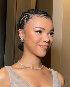 Formal Cornrow Hairstyles, Natural Plaits Hairstyles, Short Hair Cornrows, Short Cornrow Hairstyles, Madonna Hair, 2 Tone Hair, Beaded Braids, Cornrows Ideas, Cornrows With Beads