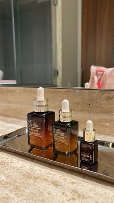 Night Skincare Aesthetic, Estee Lauder Night Repair, Generating Power, Night Skincare Routine, Glow Drops, Night Skincare, Skincare Packaging, Beauty Vitamins, Perfume Store