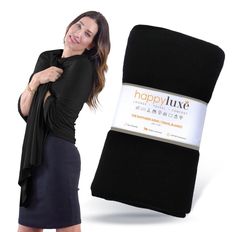 The Wayfarer travel wrap in classic jet black is a versatile wrap and travel blanket. It can be used as a scarf, cover-up, pashmina, and more. It also works as a simple individual sized travel blanket for men, measuring 68" x 35". This wrap is made from luxurious eco-friendly Tencel fiber material, a plant-based textile and cellulose fiber that is made from sustainably harvested beech trees, is absorbent and breathable, and is resistant to fading, pilling, and wear. This amazing fabric is machin Travel Blanket Airplane, What To Wear In Italy, Plane Outfit, In The Plane, Travel Lounge, Travel Wrap, Heather Graham, Travel Scarf, Travel Jacket