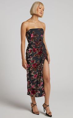 Complete your look with the Jessell Midi Dress - High Split Strapless Dress in Black Floral from Showpo USA. Fast US Shipping Available & Extended Returns. Party Strapless Dress With Straight Neckline And Floral Print, Elegant Floral Print Strapless Dress For Gala, Strapless Floral Print Midi Dress For Evening, Elegant Floral Print Dress With Split, Elegant Split Midi Dress For Date Night, Glamorous Velvet Strapless Dress, Glamorous Strapless Velvet Dress, Elegant Bandeau Dress With Floral Print, Chic Floral Print Strapless Dress For Night Out