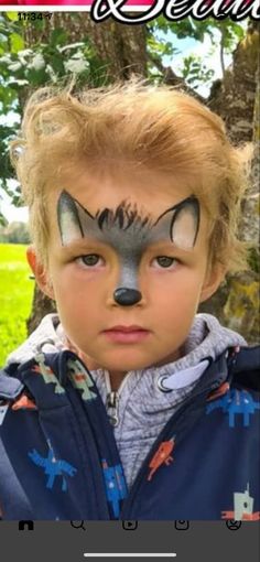 Easy Wolf Face Paint, Kids Wolf Makeup, Kids Wolf Face Paint, Husky Face Paint, Easy Animal Face Paint Ideas For Kids, Simple Animal Face Paint, Face Painting Farm Animals, Wolf Face Paint Easy, Paw Print Face Paint