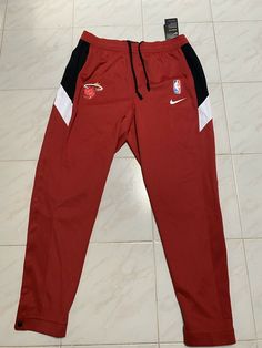 INike NBA Miami Heat Team Issued Warm-Up Pants Breakaway AV0847-608 Men 2XLT. Condition is "New with tags". Shipped with USPS Priority Mail. Ships fast Red Athleisure Basketball Bottoms For Sports Season, Athleisure Basketball Bottoms, Nike Sporty Basketball Bottoms, Nike Sportswear Bottoms For Basketball, Sportswear Bottoms With Pockets For Sports Events, Nike Moisture-wicking Basketball Bottoms, Red Nike Sports Pants, Nike Red Sports Pants, Nike Basketball Athleisure Bottoms