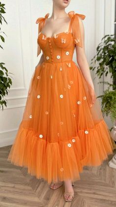 Difficulty: Difficult     Dress  • Tulle  • Appliques  • https://www.simplesss.com/products/tea-length-tulle-party-dress-flowers-appliques-and-buttflies-prom-dress-s26951