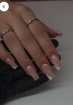 White Nails With Designs, Nagel Tips, Girly Acrylic Nails, French Tip Acrylic Nails, Short Square Acrylic Nails, Nails White, Acrylic Nails Coffin Short, Short Acrylic Nails Designs, Pink Acrylic Nails