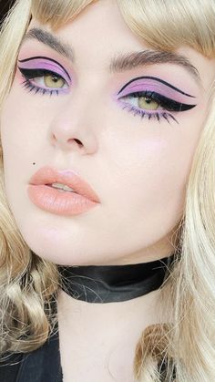 70s Makeup Look, Eyeliner Trends, Hippie Makeup, Pastel Princess, 70s Makeup, Miranda Priestly