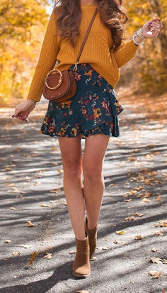 Pullovers Outfit, Trendy Spring Outfits, Fest Outfits, Skirts With Boots, Causal Outfits, Pullover Outfit, Cute Spring Outfits, Thanksgiving Outfit, Mode Inspo