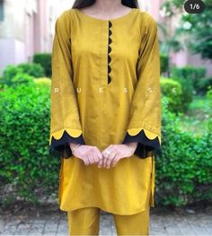 New Loan Dress Design Pakistani, Loan Dress Design, Pakistani Neck Designs, Decent Dresses, Trending Dress, Lawn Dresses, Combination Dresses, Casual Suits, New Kurti Designs