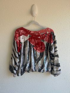 Size medium  Gorgeous pattern and in fantastic condition Slight elastic at the waist and arms Arms are oversized and can be styled multiple ways. Womens Blouses, Zebra Pattern, Denver Co, Top Pattern, Festival Season, Womens Clothing Tops, Denver, Sequin, Blouses For Women