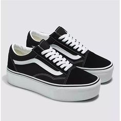 Vans Women's Old Skool Stackform Skate Shoe New In Box /Various Sizes Bringing New Heights To Our Iconic Sidestripe Shoe Nothing Screams Attitude Like A Killer Pair Of Black Platform Shoes. The Vans Old Skool Stackform Is The Height Of Cool On The Platform Front, With Double The Sidewall Height For Maximum Coverage. The Suede And Canvas Uppers Ensure Durability, While The Lace-Up Closure And Supportive Padded Collars Add Layers Of Comfort On The Practical Side. These Black Platform Shoes Are All Old Skool Stackform, Estilo Vans, Vans Aesthetic, Old Skool Platform, Vans Old School, Platform Vans, Old School Vans, Checkered Vans, Black Platform Shoes