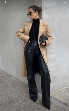 Business Outfits Leather Pants, Formal Outfits Winter Women, 2023 Corporate Outfits, Work Outfits Women Leather Pants, Winter Work Attire Office Wear, Business Casual Outfits Leather Pants, Work Outfit Leather Pants, Professional Pants Outfits Women, Work Outfits Leather Pants