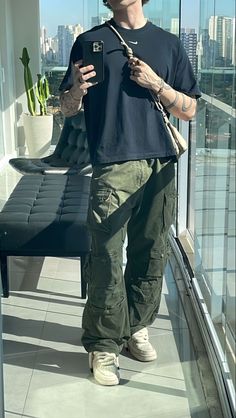 Male Street Wear Aesthetic, Chill Aesthetic Outfit Summer, Outfit Ideas Man Street Styles, Summer Fits With Pants, Y2k Summer Fits Men, Different Men Styles Outfit, Chill Boy Outfits, Y2k Fashion Street Styles Men, Edgy Style Men